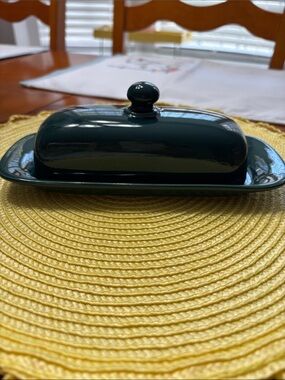 Nancy Calhoun Evergreen Ceramic  Butter Dish with Lid Made in Japan